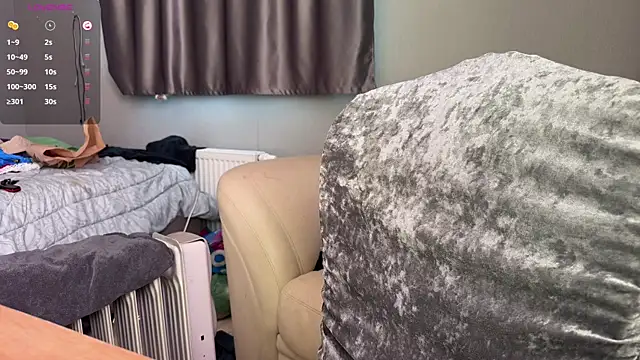 emily_is_here_ webcam