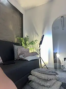 Isa__Blanc webcam