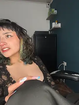 baby_akuma_ webcam