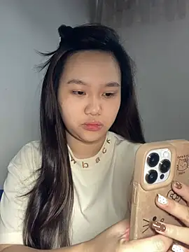 Almira6868 webcam