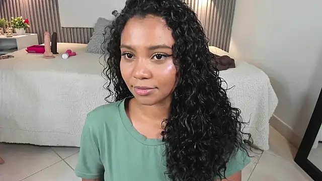 zafiiraa (F young) - TWERK wild time