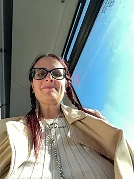 NataKitten live sex cam