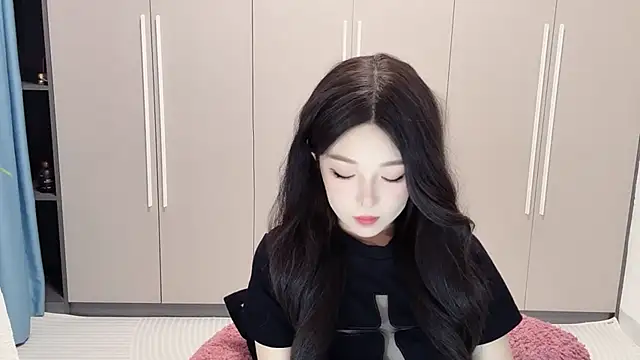 QOiio live sex cam