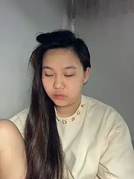 Almira6868 webcam