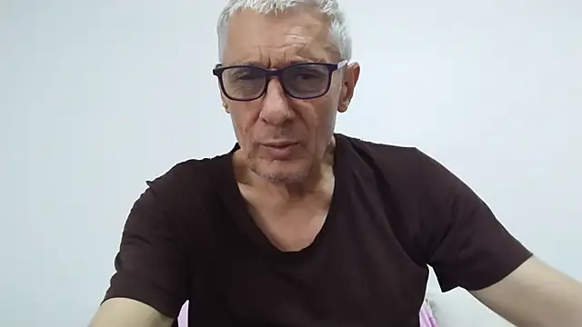 BIGUNCUTHARDCOCK webcam