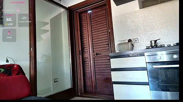 LadyOxana webcam