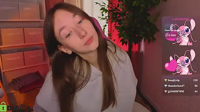 Miche1le_Allenne webcam