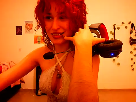 kendrafarq webcam