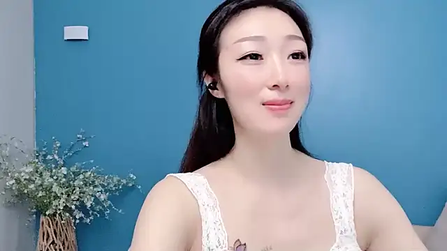 ella55-- webcam