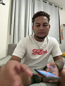 Damon_10 webcam