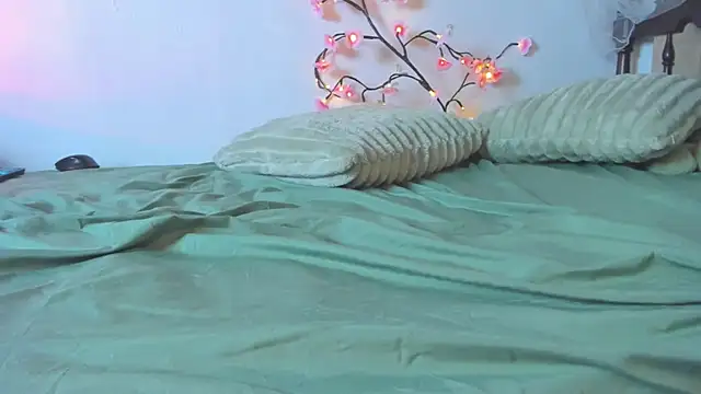CorrupterAngel webcam