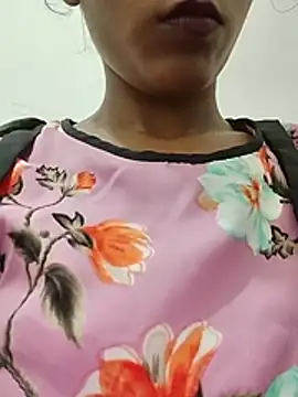 hotbabymuskan webcam