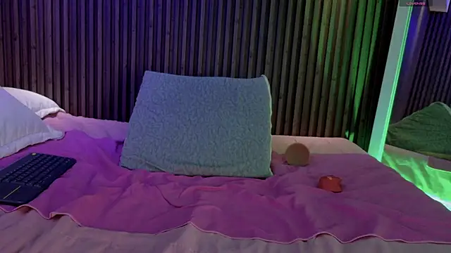 sophie_bloom9 webcam