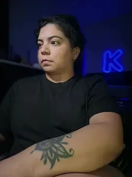 kimmiakiss22 webcam