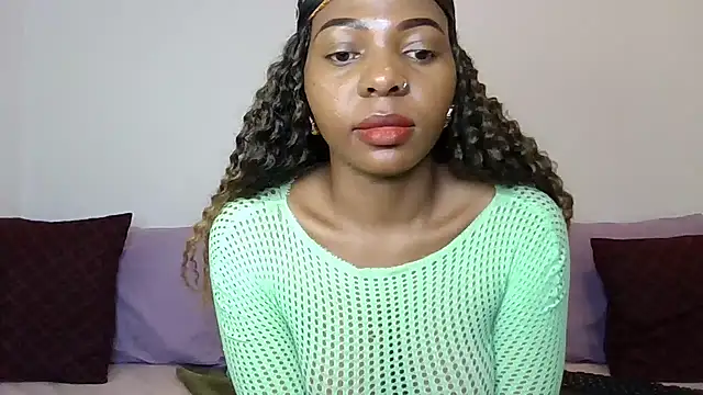 DiamondLuv29 webcam