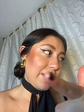 Antonella_Moreau webcam
