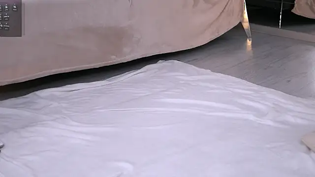 VivianeEtoile webcam