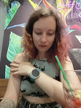 Frost_foxy live cam on StripChat