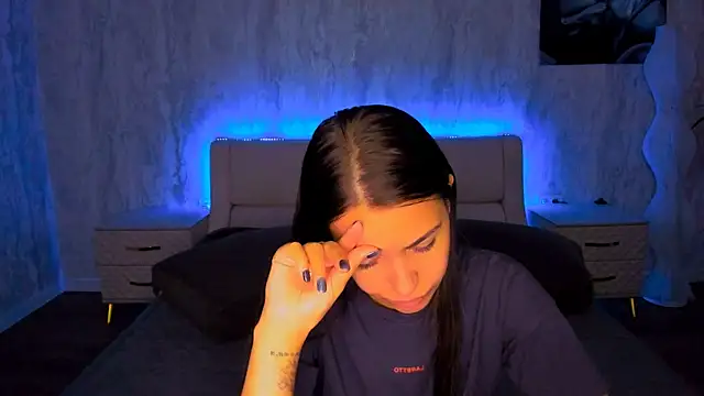 AlexaBarkley webcam