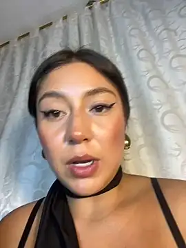 Antonella_Moreau webcam
