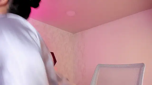 ArielleWilde webcam