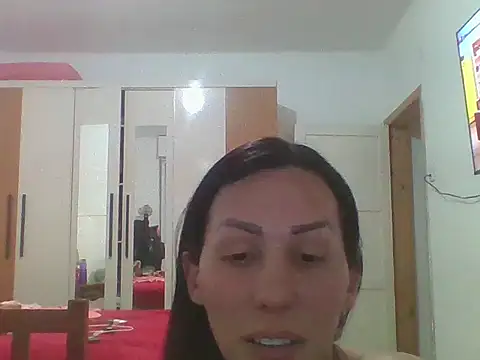 Modelo: liviasalimeni
