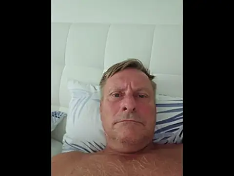 johnnym1 webcam