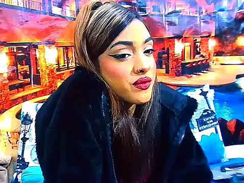 IndianPretty14u2Luv webcam