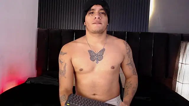 LuciferM_Star webcam