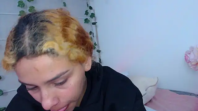 Sarabubbie webcam