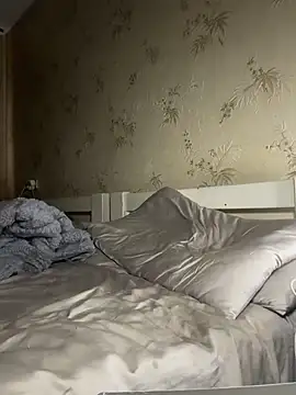 Naughtbaby_2025 webcam