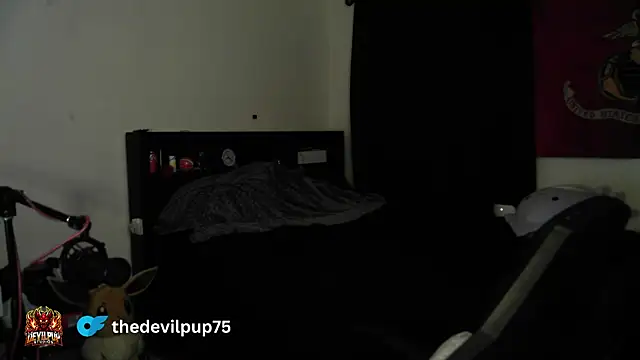 DevilPup75_ webcam