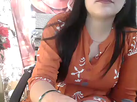 _chitranshi (F young) - make my day✨