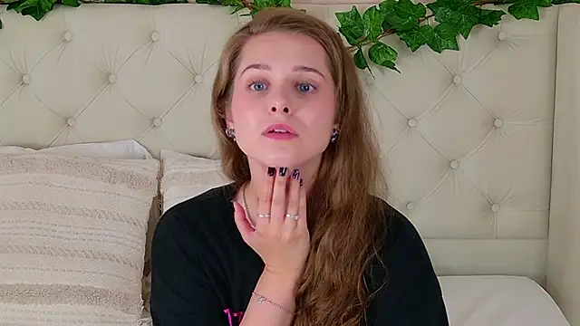 riley_lovely webcam