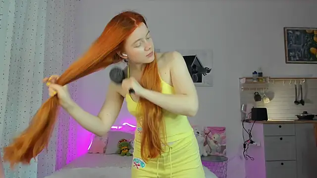 Evie_Tomioka webcam