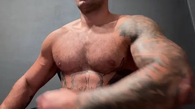 Mr_YourGod webcam