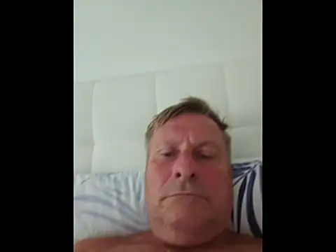 johnnym1 webcam