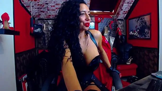 DommeBellatrix webcam
