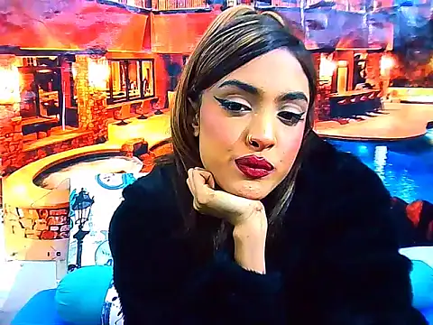 IndianPretty14u2Luv webcam
