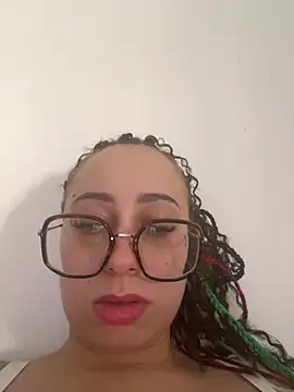 queenlo_xxx webcam