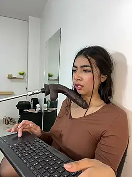 cherry_skinnyy_ (F teen) - anal  only dildo 5 minutes