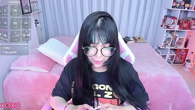misshoneyxxx webcam