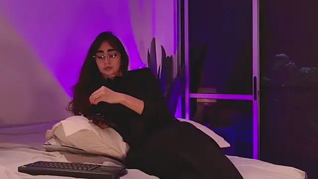Scarlett_grand webcam