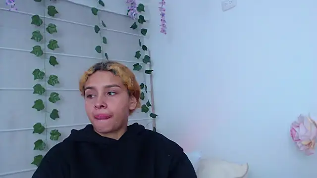 Sarabubbie webcam