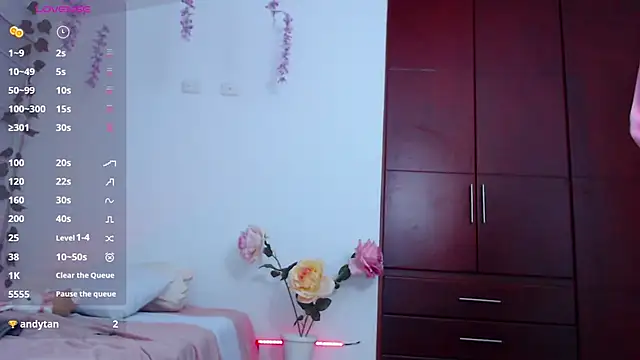 Sarabubbie webcam