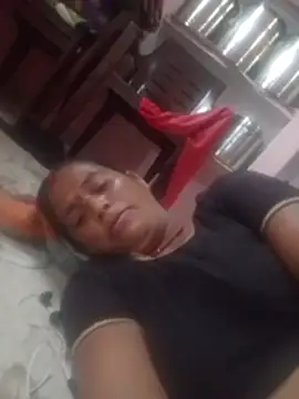 Rakhihot35 live sex cam
