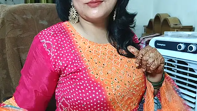 Cute_Mahi22 webcam