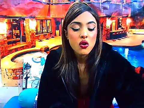 IndianPretty14u2Luv webcam