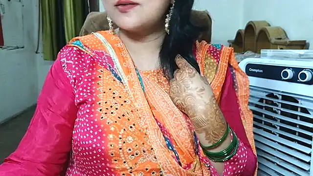 Cute_Mahi22 webcam