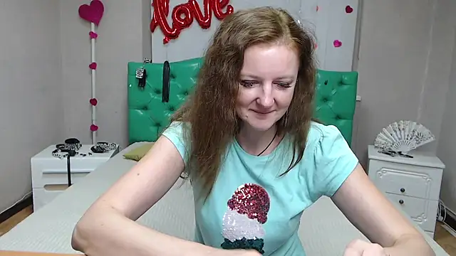 MeganPirs live cam on StripChat